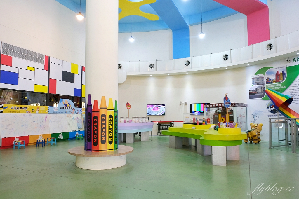 宜蘭蘇澳｜蜡藝蠟筆城堡，宜蘭巨大版臘筆觀光工廠，趣味手作DIY和彩虹溜滑梯 @飛天璇的口袋