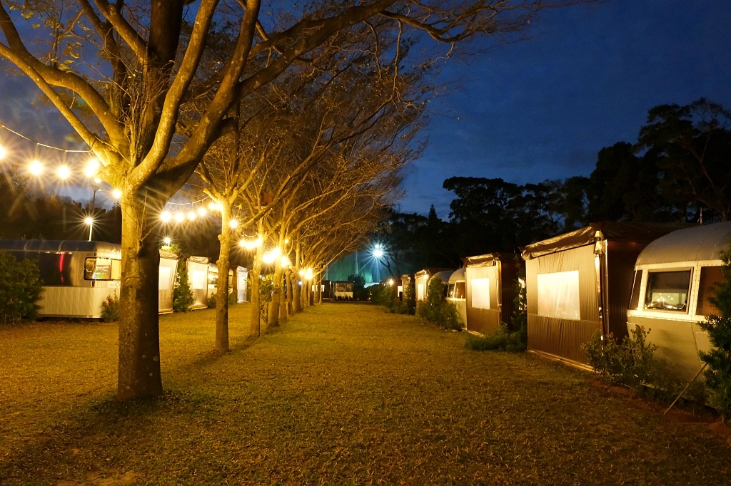 桃園龍潭｜朋趣Bon Chill Glamping．一泊四食豪華露營車，小孩子玩瘋的遊樂場 @飛天璇的口袋