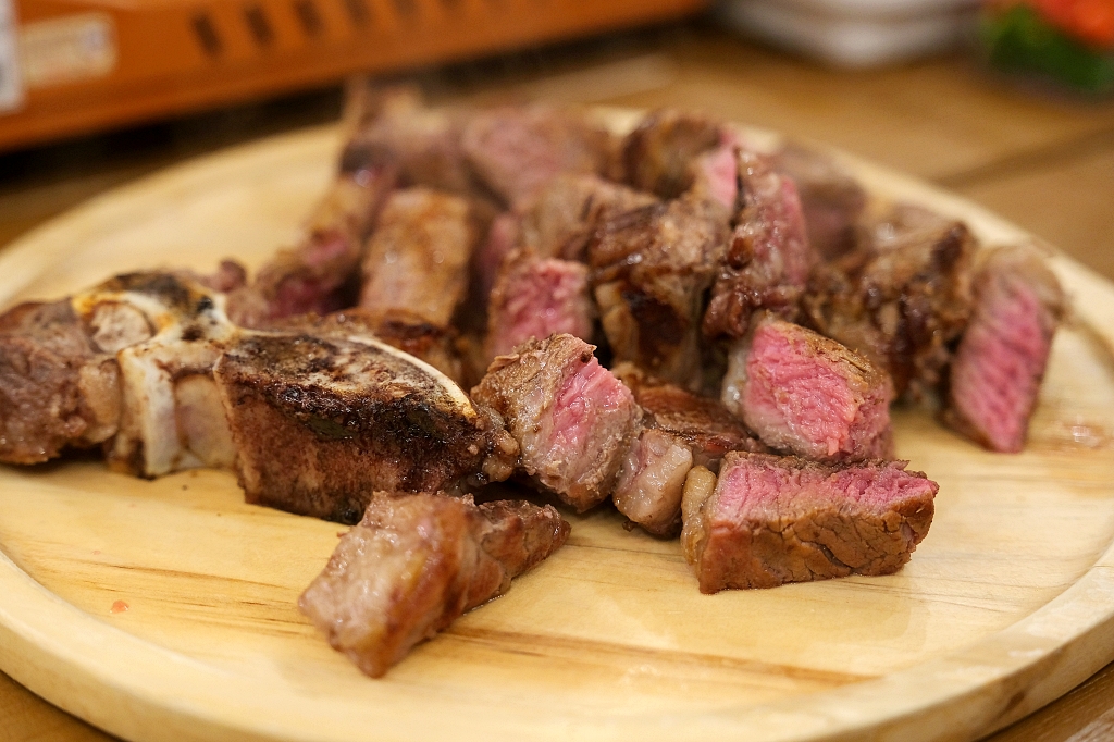 桃園龍潭｜朋趣Bon Chill Glamping．一泊四食豪華露營車，小孩子玩瘋的遊樂場 @飛天璇的口袋