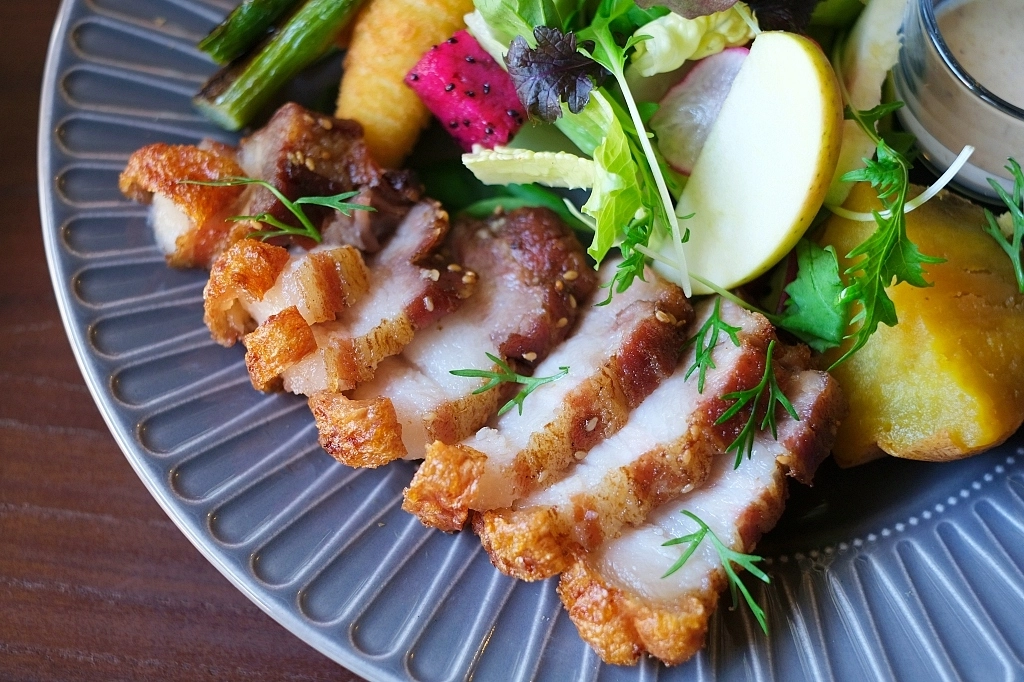 台中西屯｜Mook木可餐行，教師新村裡60年老宅，非常有質感的早午餐甜點店 @飛天璇的口袋