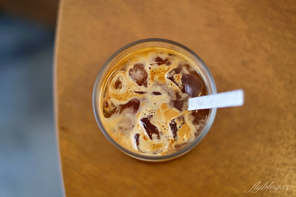 台中西區｜凡日 bread & meal，充滿文青風的老宅早午餐，還有季節限定草莓甜點 @飛天璇的口袋