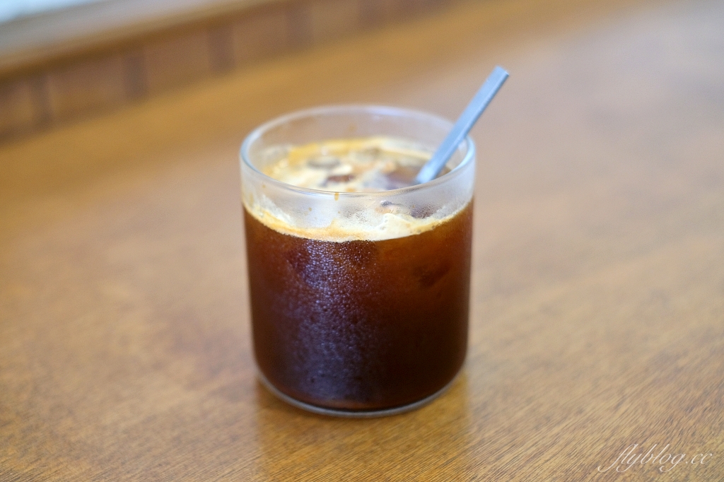 台中西區｜凡日 bread & meal，充滿文青風的老宅早午餐，還有季節限定草莓甜點 @飛天璇的口袋