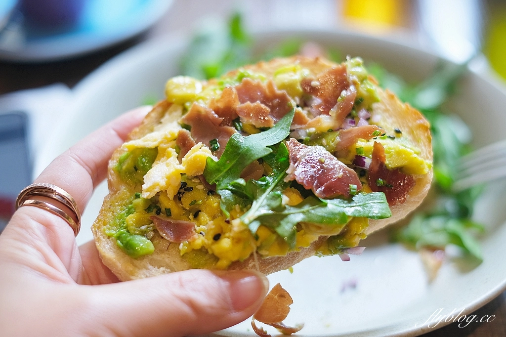 台中西區｜Juggler Cafe，台中道地澳式早午餐店推薦，隱身廣三SOGO百貨後方巷子內 @飛天璇的口袋