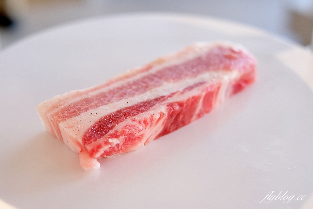 台中南屯｜三山燒肉，輕井澤最新燒肉品牌，訂位方式、菜單和食用心得分享 @飛天璇的口袋