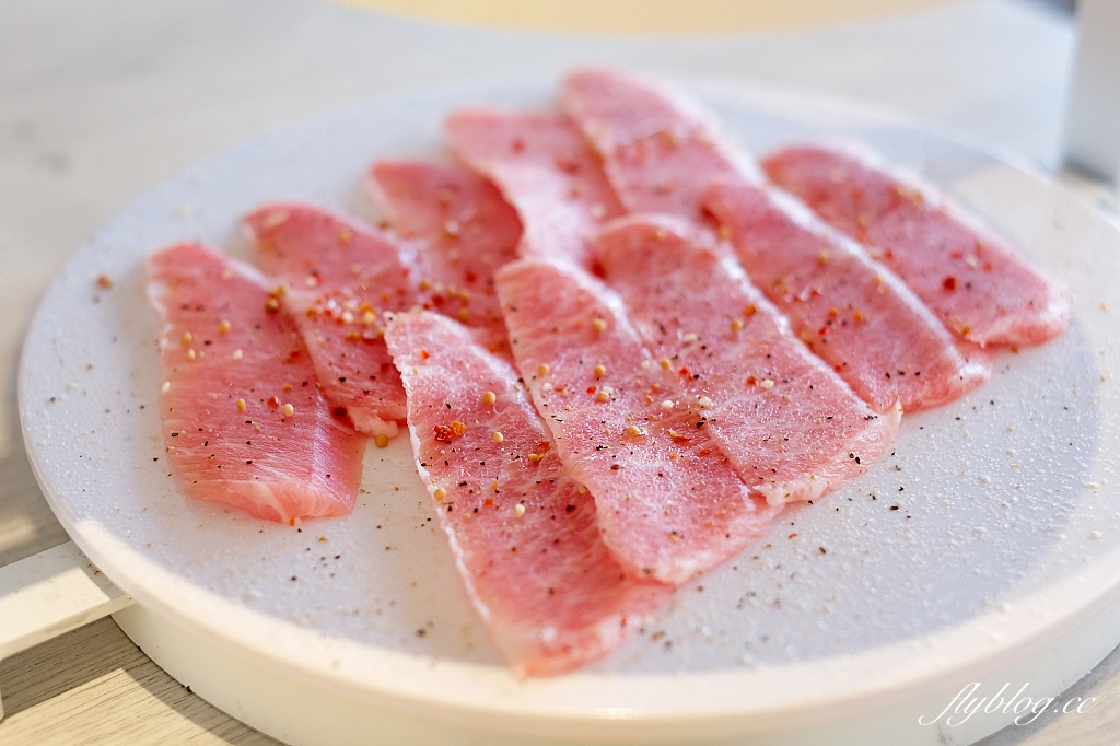 台中南屯｜三山燒肉，輕井澤最新燒肉品牌，訂位方式、菜單和食用心得分享 @飛天璇的口袋