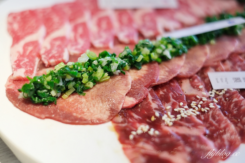 台中南屯｜三山燒肉，輕井澤最新燒肉品牌，訂位方式、菜單和食用心得分享 @飛天璇的口袋