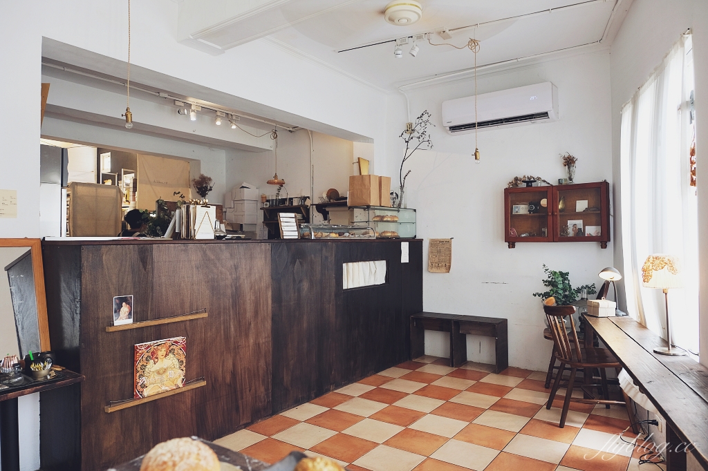 新竹東區｜Hidden off，新竹預約制咖啡館，老宅文青風氛圍，新竹大遠百周邊美食 @飛天璇的口袋