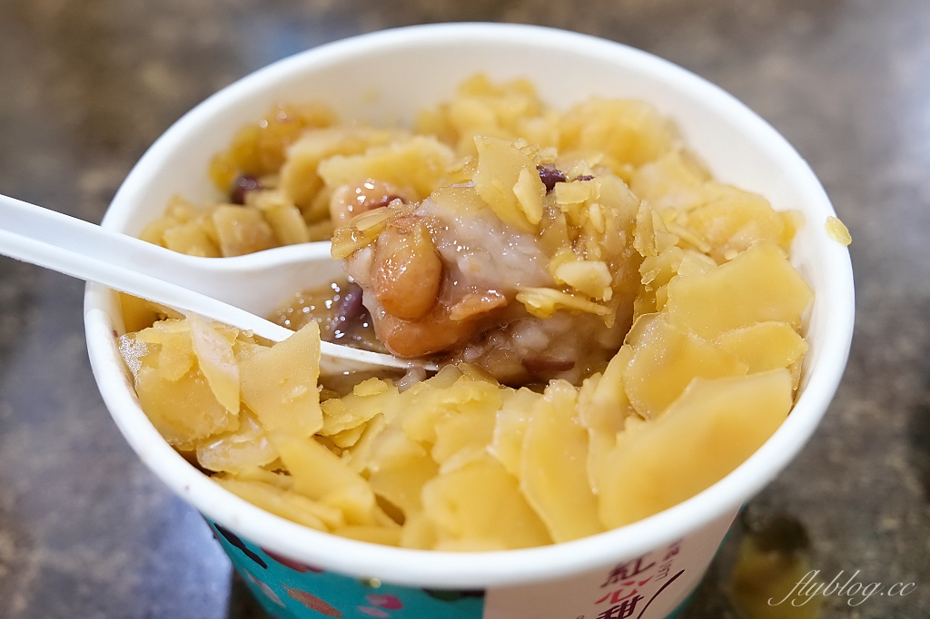 台北信義｜嘉義紅心甜品，超療癒的雪花片冰，內用加冰免費吃到飽 @飛天璇的口袋