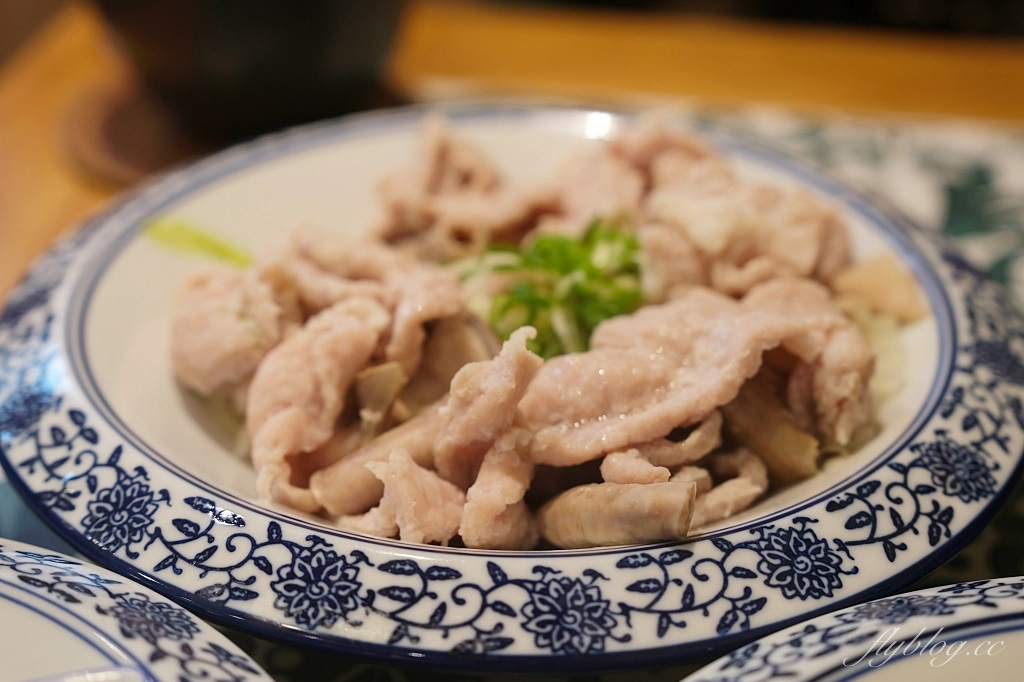 台中西區｜祥戎華茶餐室，美術館周邊巷弄裡的港式飲茶，生意好到沒預約吃不到 @飛天璇的口袋