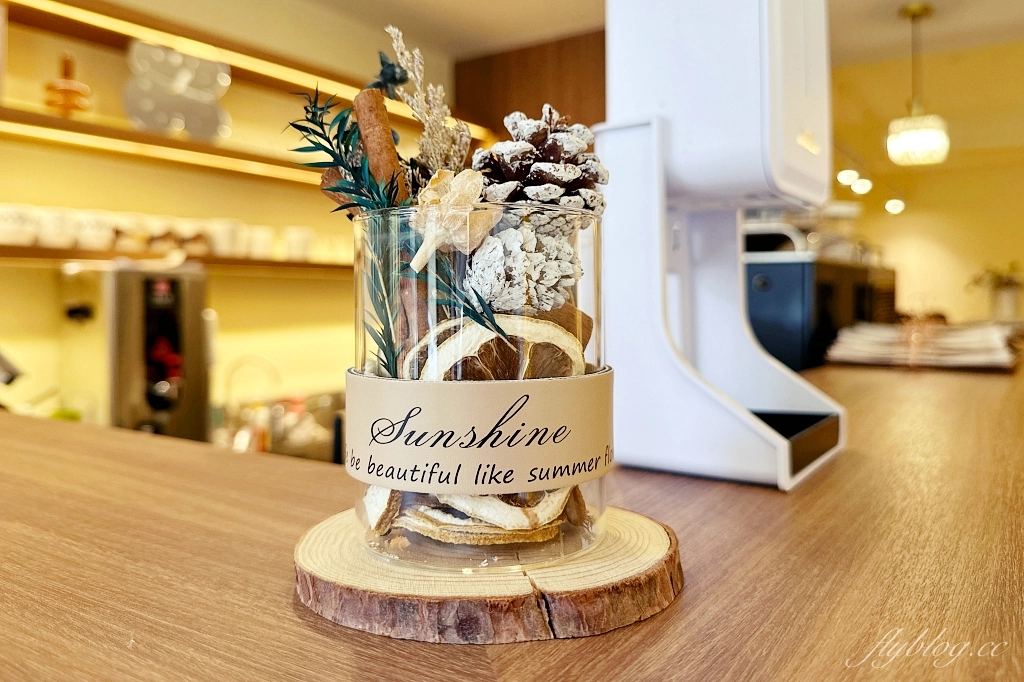 台中西區｜Mellow Yellow早午餐，宛如法式料理的早午餐饗宴，國美館商圈清新黃色小屋 @飛天璇的口袋