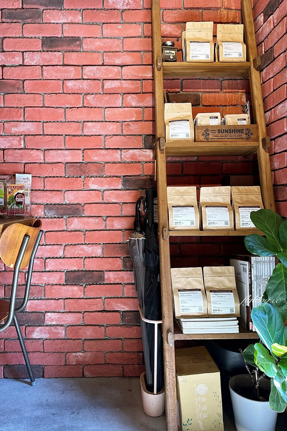 台中西區｜Juggler Cafe，台中道地澳式早午餐店推薦，隱身廣三SOGO百貨後方巷子內 @飛天璇的口袋