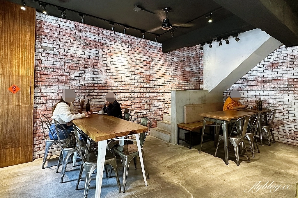 台中西區｜Juggler Cafe，台中道地澳式早午餐店推薦，隱身廣三SOGO百貨後方巷子內 @飛天璇的口袋