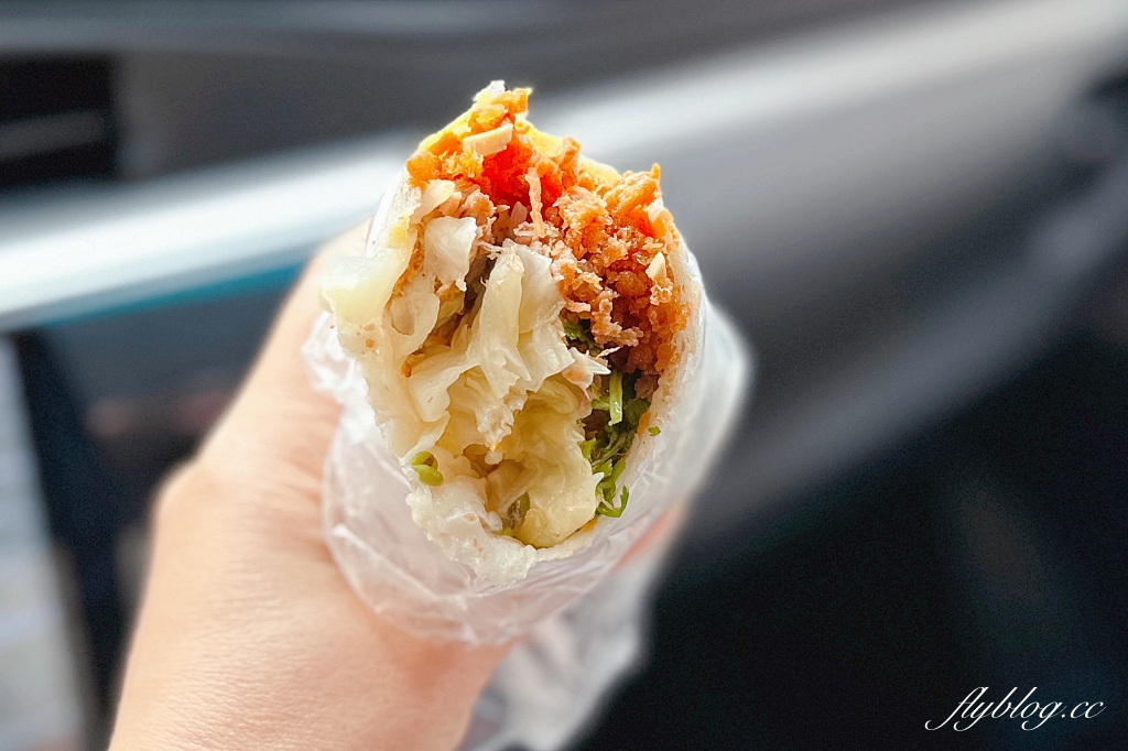 台中北屯｜阿靜の潤餅，原第二市場20年潤餅老店，北屯新一點利黃昏市場也吃得到了 @飛天璇的口袋