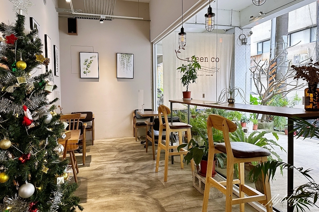 桃園中壢｜綠沐恬拾 Caf&eacute; & P&acirc;tisserie，佈滿植栽的溫室風咖啡館，品嚐甜點的同時也享受生活美學 @飛天璇的口袋