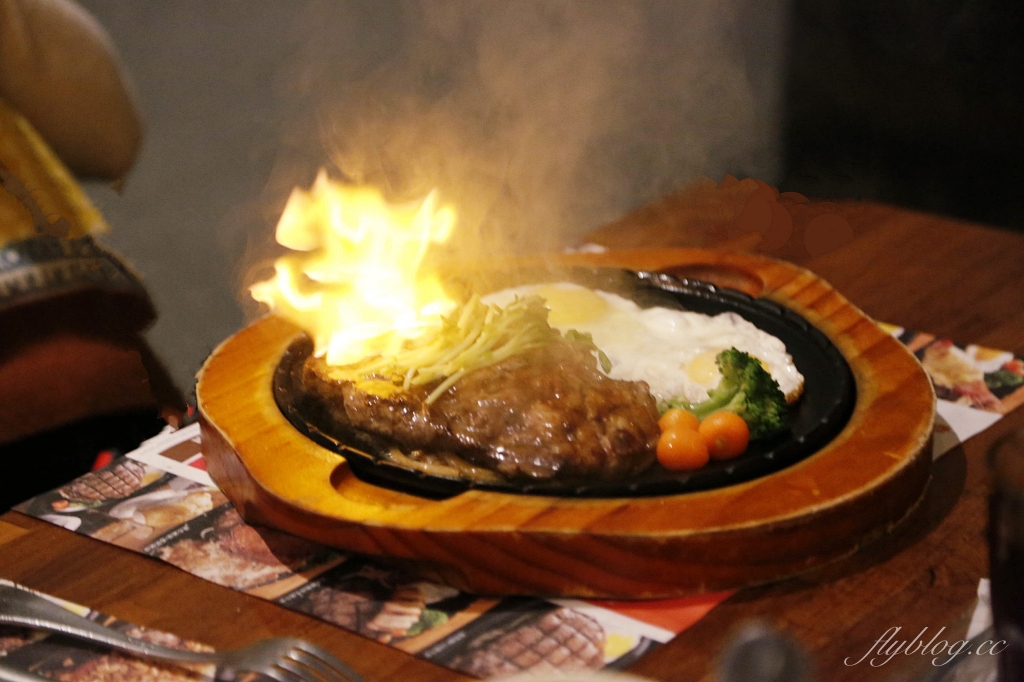 宜蘭五結|來來牛排館.東台灣限定的平價牛排,飲料喝到飽加麵不加價 @飛天璇的口袋 宜蘭五結|來來牛排館.東台灣限定的平價牛排,飲料喝到飽加麵不加價 @飛天璇的口袋