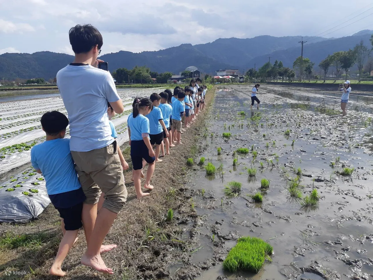 宜蘭三星｜張美阿嬤農場．可愛的笑笑羊和呆萌的水豚君，買套票兌換DIY和和服體驗 @飛天璇的口袋