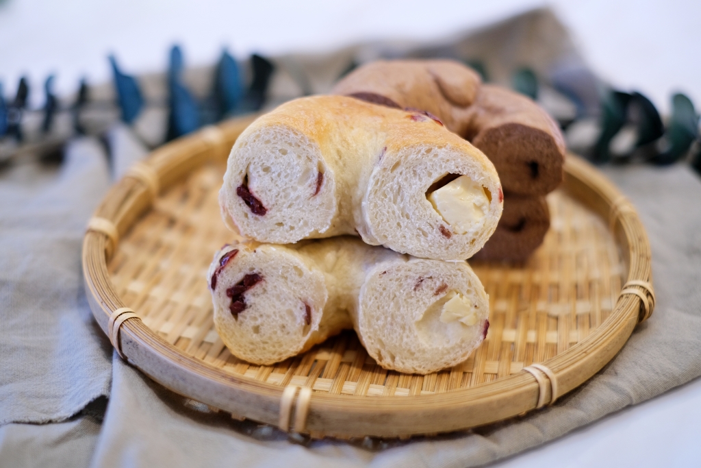 食譜分享｜貝果的做法，不用攪拌機也可以，藍莓乳酪貝果超好吃 @飛天璇的口袋