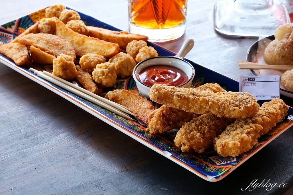 台東東河｜可可娜咖啡，坐擁180度太平洋海景，台東看海的景觀餐廳(附菜單) @飛天璇的口袋