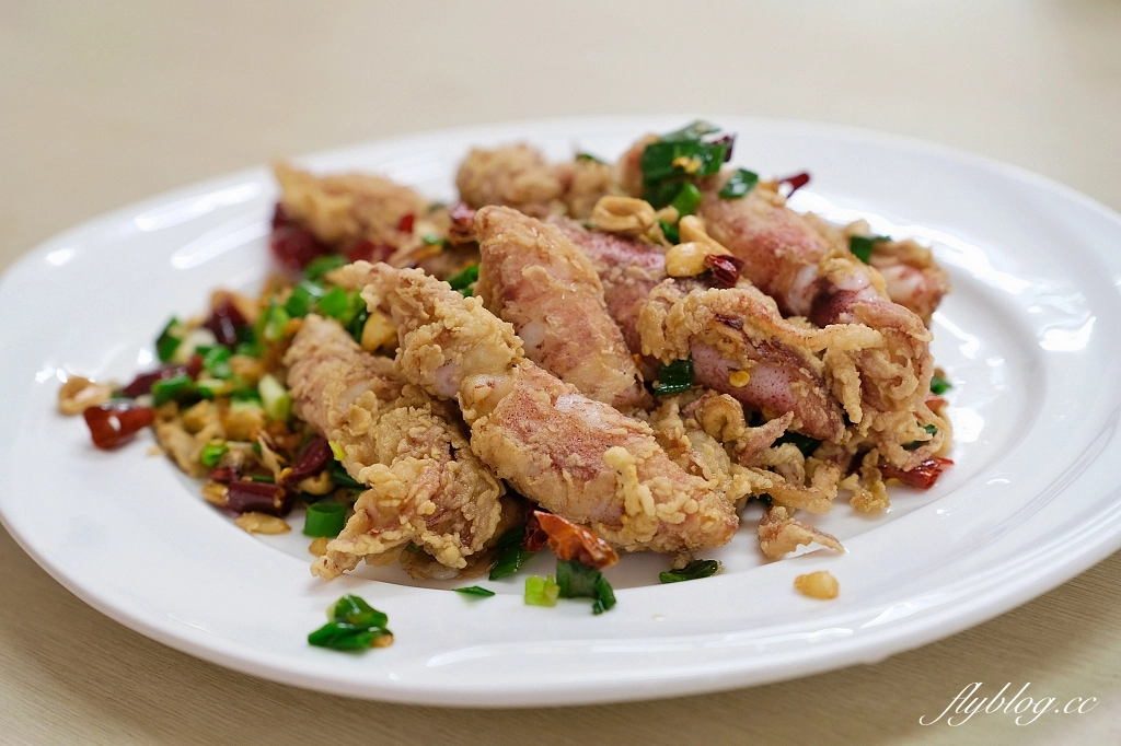 宜蘭三星｜欣欣食堂，三星古早味台菜料理，整盤三星蔥霸氣上桌，蚵麵線大顆又新鮮 @飛天璇的口袋