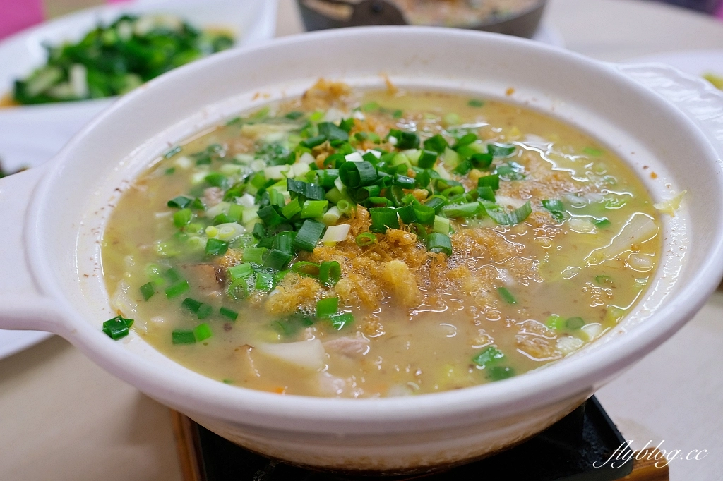 宜蘭三星｜欣欣食堂，三星古早味台菜料理，整盤三星蔥霸氣上桌，蚵麵線大顆又新鮮 @飛天璇的口袋