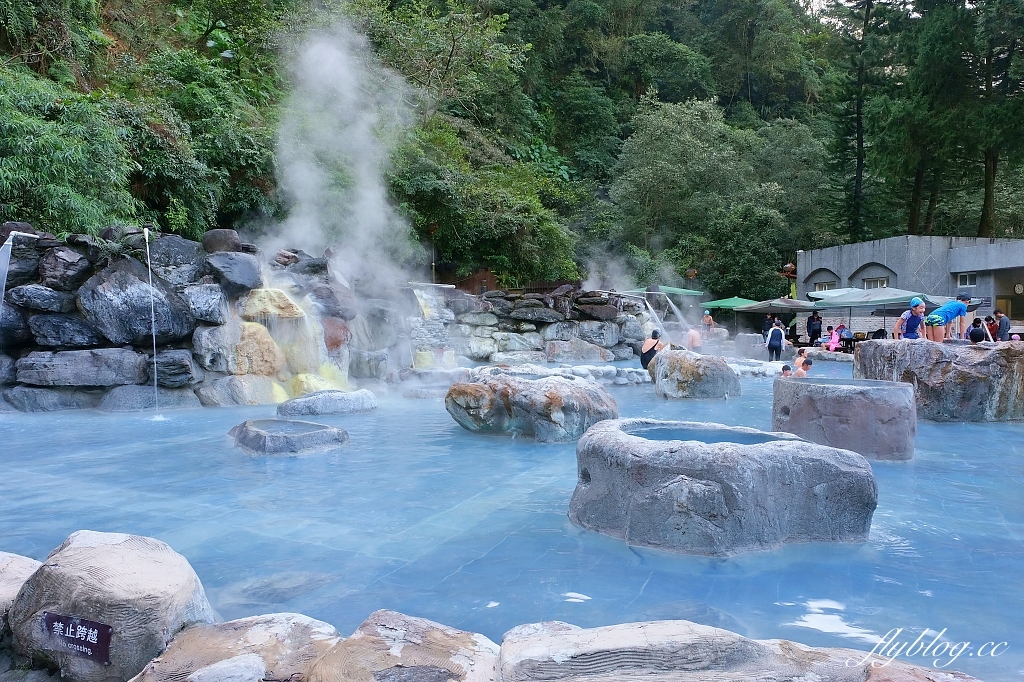 宜蘭大同｜鳩之澤溫泉，群山環繞的夢幻藍湖溫泉，還可以煮溫泉蛋和溫泉玉米 @飛天璇的口袋