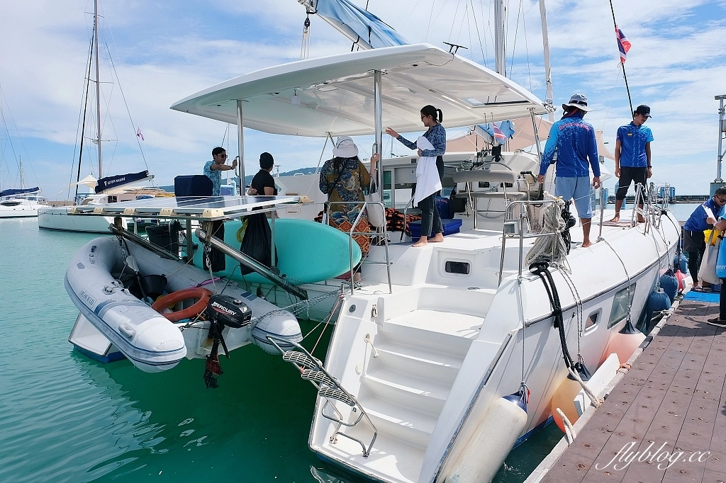 泰國普吉島｜珊瑚島Coral Island．搭乘遊艇前往普吉島渡假盛地，在banana beach享受陽光沙灘比基尼 @飛天璇的口袋