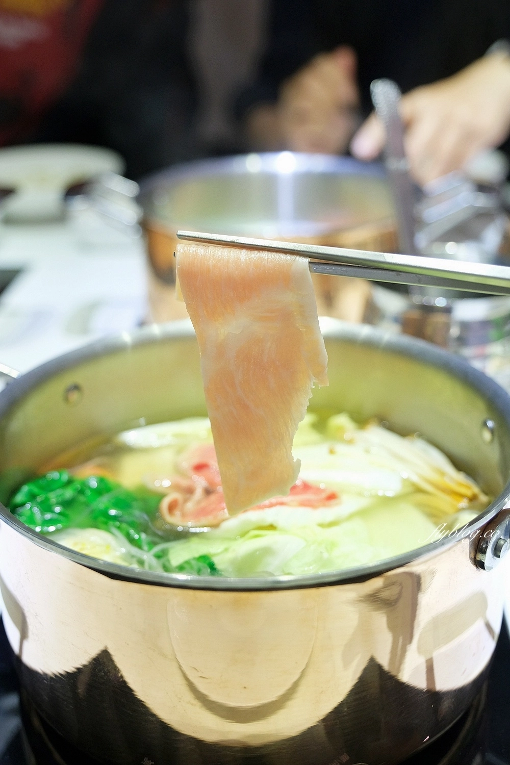 台中西屯｜涮屋馬．屋馬燒肉火鍋新品牌，訂位方式菜單和食用心得一次看 @飛天璇的口袋