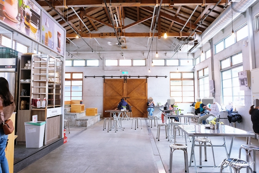 台中東區｜第四市場，日治時期舊市場再活化，文青市集品嚐東泉辣椒 @飛天璇的口袋