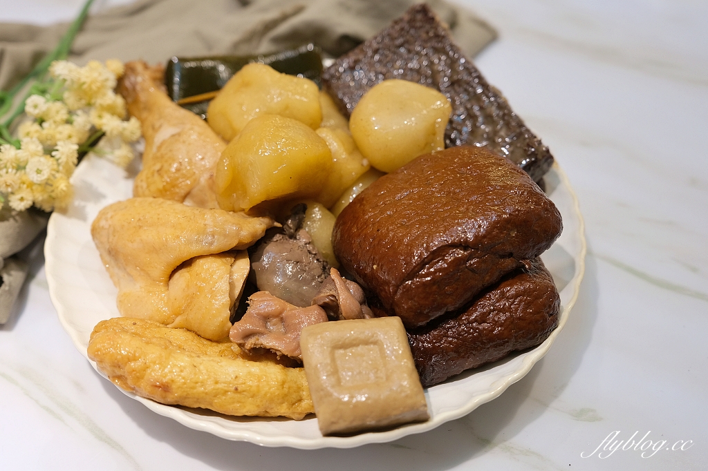 台中中區｜義美餅店，被麵包耽誤的滷味店，學生時期綠川東街搭公車時的點心 @飛天璇的口袋