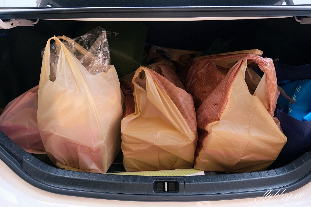 雲林林內｜永光餅行．超邪惡的爆漿菠蘿麵包，雲林在地50年團購美食 @飛天璇的口袋