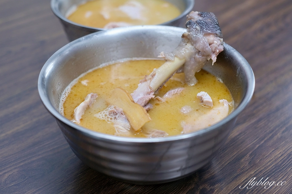 台北中正｜阿男麻油雞，米其林推薦街頭小吃，南機場夜市人氣麻油雞攤 @飛天璇的口袋