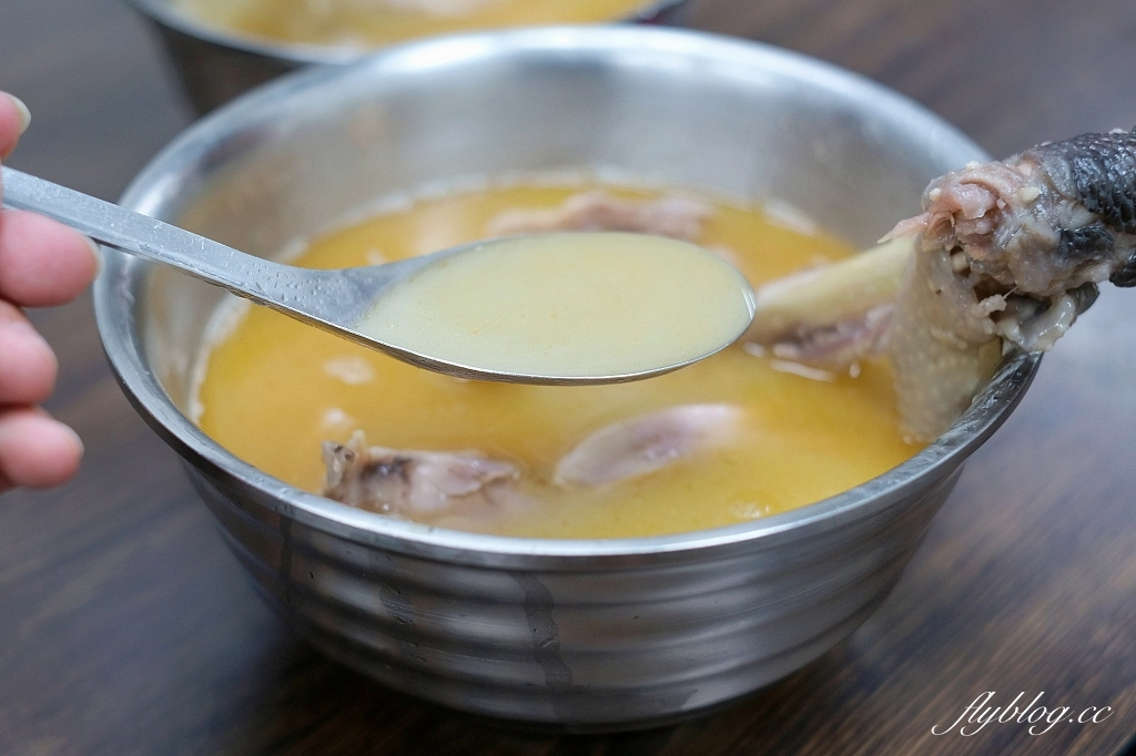 台北中正｜阿男麻油雞，米其林推薦街頭小吃，南機場夜市人氣麻油雞攤 @飛天璇的口袋