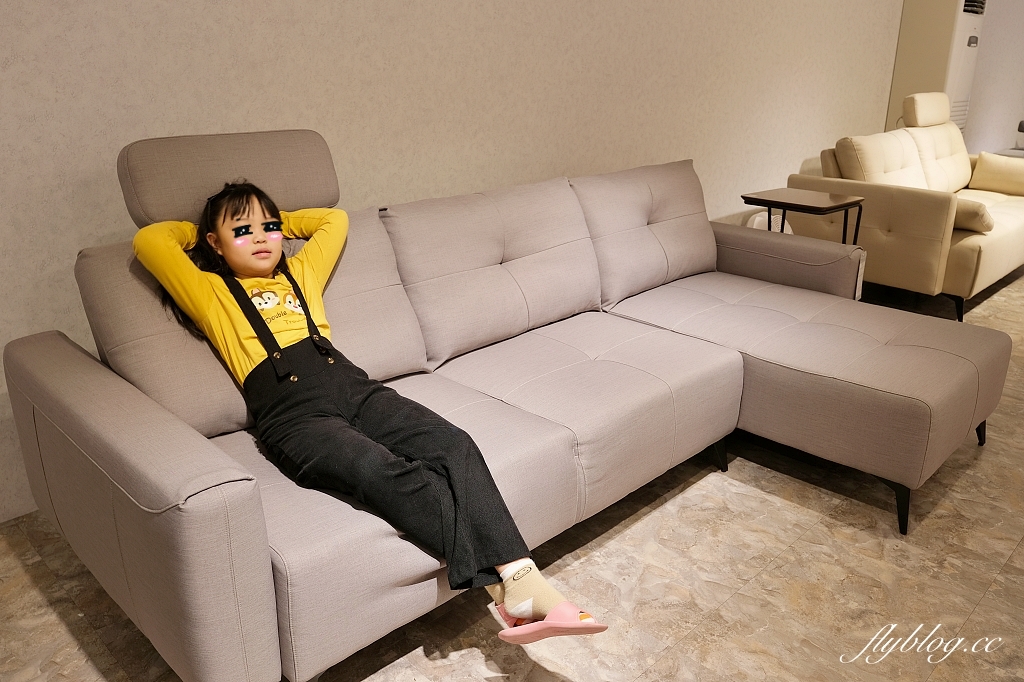 台中西屯｜沙發先生家居，擁有自家工廠的沙發體驗館，可以量身訂作的沙發客製化服務 @飛天璇的口袋