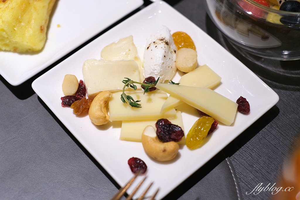 台北中山｜Hotel MVSA 慕舍酒店，Happy Hour點心酒類無限享用，早餐也可以吃得到米其林一星料理 @飛天璇的口袋