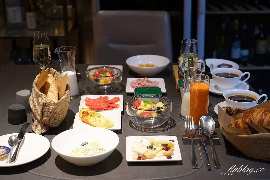 台北中山｜Hotel MVSA 慕舍酒店，Happy Hour點心酒類無限享用，早餐也可以吃得到米其林一星料理 @飛天璇的口袋