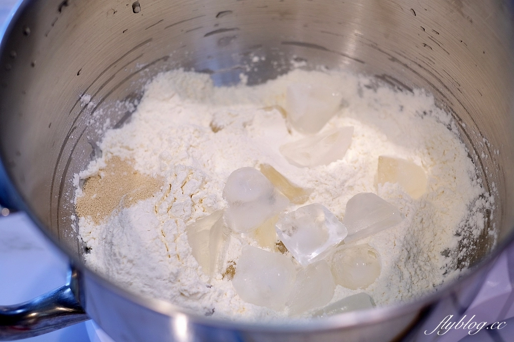 食譜分享｜貝果的做法，不用攪拌機也可以，藍莓乳酪貝果超好吃 @飛天璇的口袋