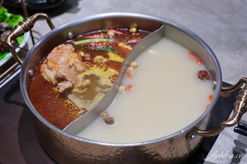 台中南屯｜嚮辣牛和麻辣鍋，超過100種火鍋自助吧，898元以上和牛吃到飽 @飛天璇的口袋