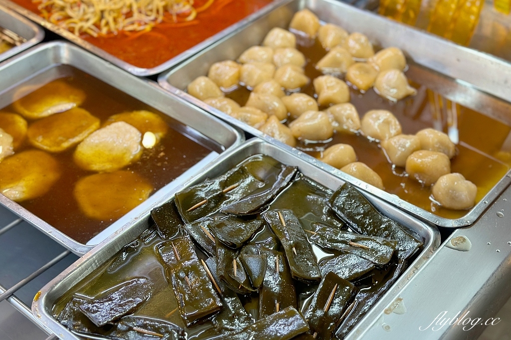 台中中區｜義美餅店，被麵包耽誤的滷味店，學生時期綠川東街搭公車時的點心 @飛天璇的口袋