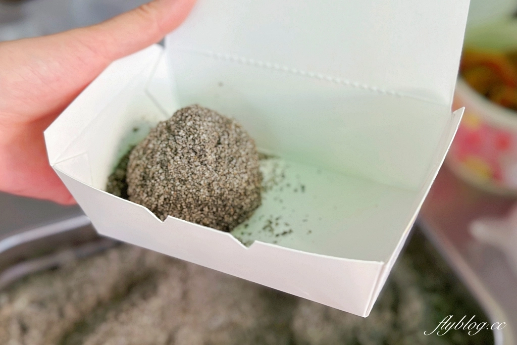 台中西區|洪記燒麻糬,隱身向上市場裡的燒麻糬攤,白白胖胖的好療癒 @飛天璇的口袋 台中西區|洪記燒麻糬,隱身向上市場裡的燒麻糬攤,白白胖胖的好療癒 @飛天璇的口袋