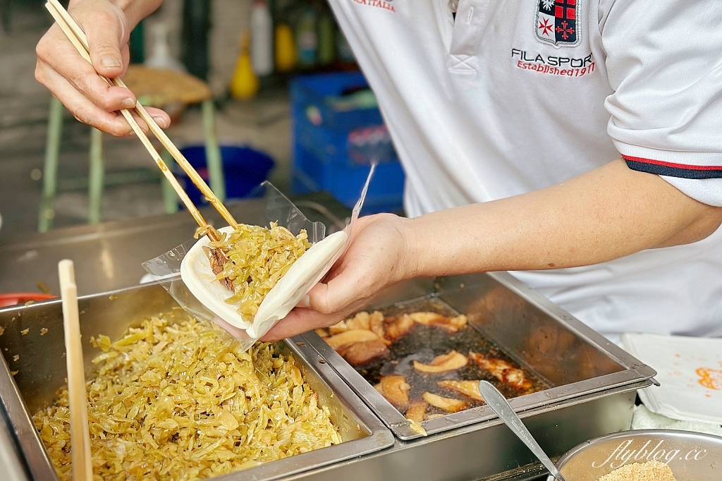台中西區｜吳記割包四神湯，隱身向上市場的刈包店，肥肉適中軟Q好吃 @飛天璇的口袋