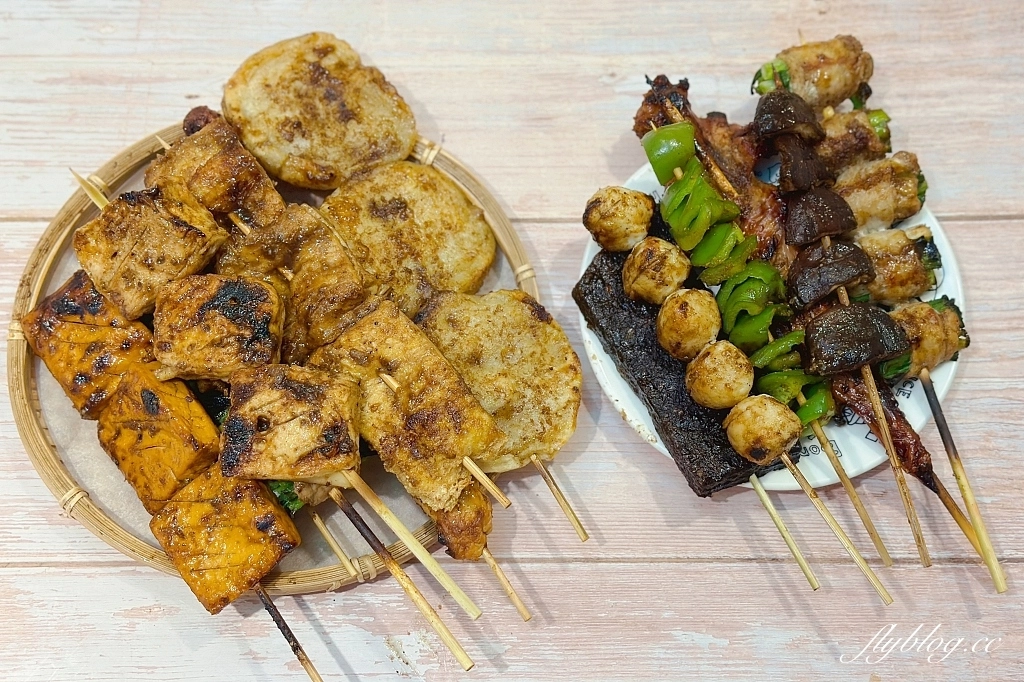 台中中區｜林家烤肉，中華夜市裡的隱藏版美食，營業超過50年的人氣烤肉攤 @飛天璇的口袋