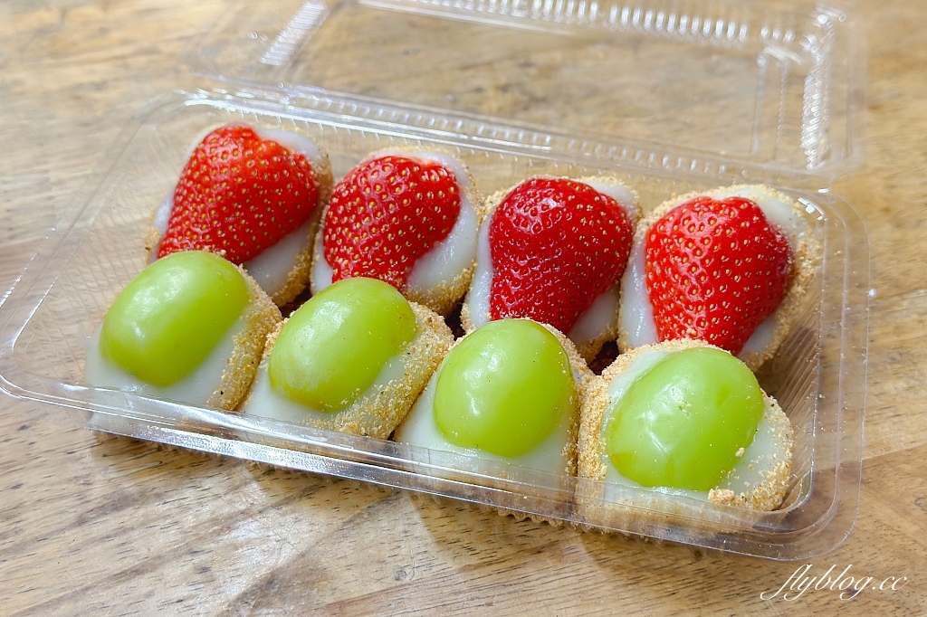 台北中正｜Q麻吉古早味麻糬．南機場夜市最夯的排隊麻糬，季節限定草莓葡萄大福 @飛天璇的口袋