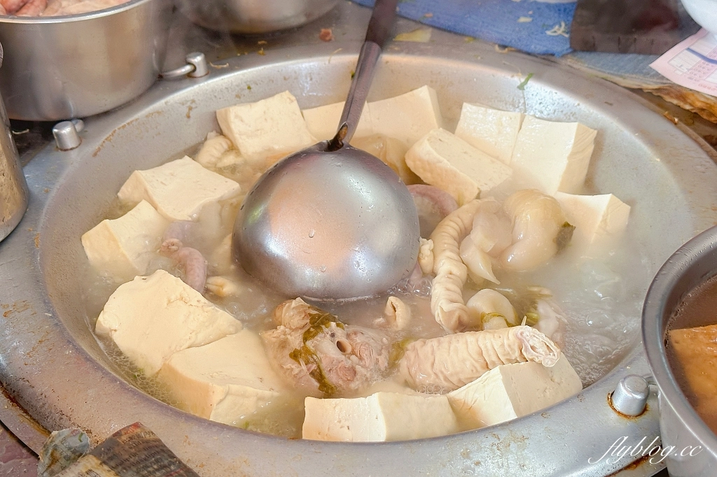 台中西區｜無招牌自治街乾麵，住家營業50年都沒有招牌，一碗炒麵感受最簡單的人情味 @飛天璇的口袋