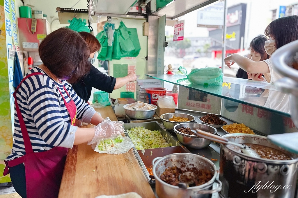 台中北區｜幸福潤餅，台中老字號潤餅店，口感清爽份量比較少 @飛天璇的口袋