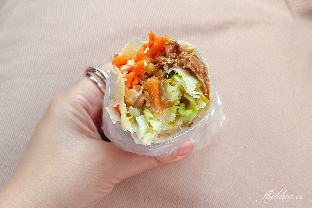 台中北區｜幸福潤餅，台中老字號潤餅店，口感清爽份量比較少 @飛天璇的口袋