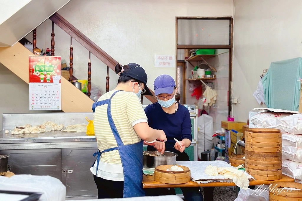 台中西屯|老鋪子湯包,超大顆的會噴汁湯包,逢甲商圈學生族最愛的銅板美食 @飛天璇的口袋 台中西屯|老鋪子湯包,超大顆的會噴汁湯包,逢甲商圈學生族最愛的銅板美食 @飛天璇的口袋
