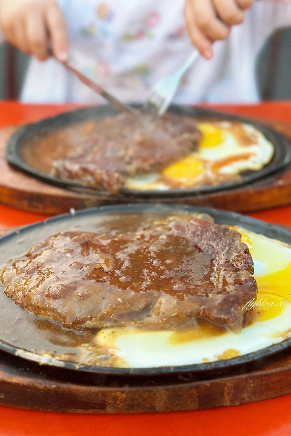 台中南區|來客牛排,大慶夜市人氣平價牛排,加麵不加價飲料濃湯喝到飽 @飛天璇的口袋 台中南區|來客牛排,大慶夜市人氣平價牛排,加麵不加價飲料濃湯喝到飽 @飛天璇的口袋