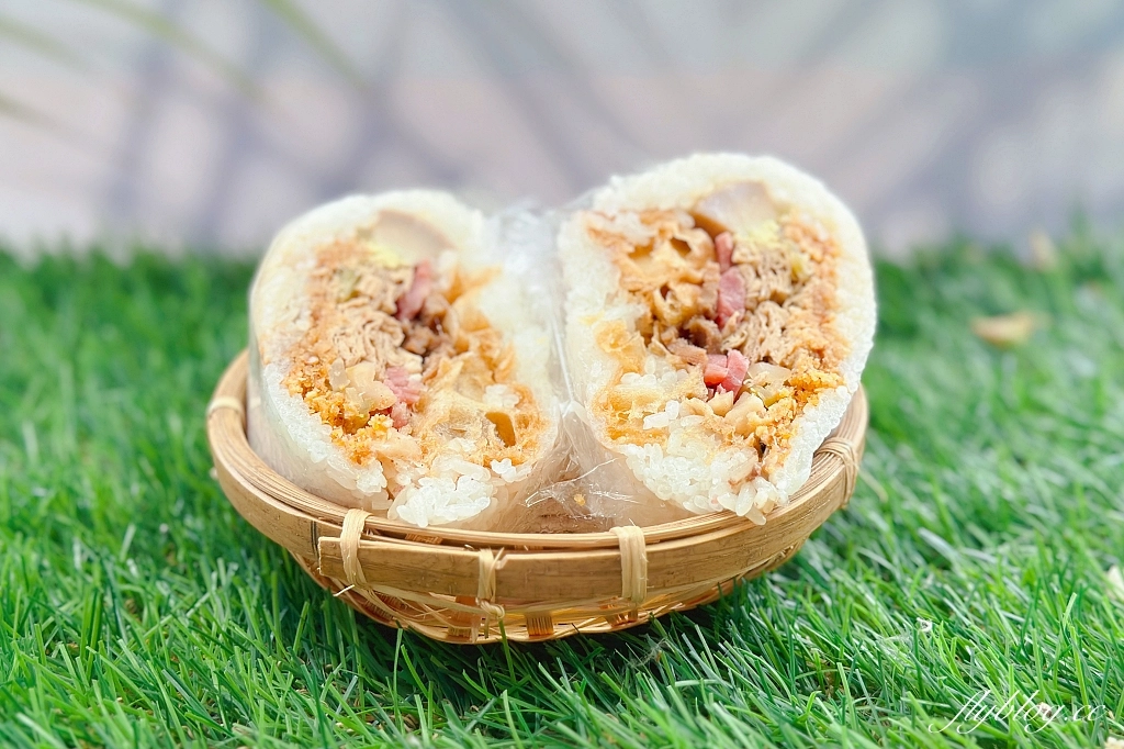 台中西屯｜原氣飯糰，傳統飯糰也可以很IG，包裝可愛的文青飯糰提著走 @飛天璇的口袋