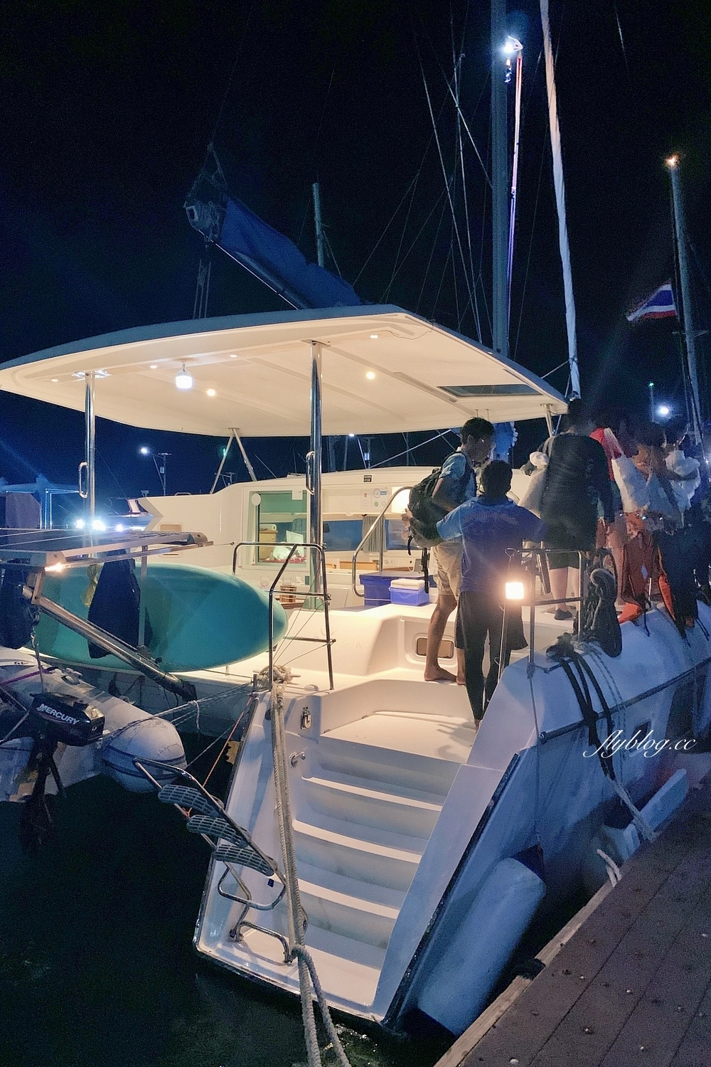 泰國普吉島｜珊瑚島Coral Island．搭乘遊艇前往普吉島渡假盛地，在banana beach享受陽光沙灘比基尼 @飛天璇的口袋