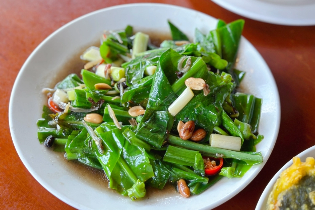 台中石岡｜仙塘跡餐廳，為了燜鴨專程來朝聖，非常隱密生意卻超好的景觀餐廳 @飛天璇的口袋